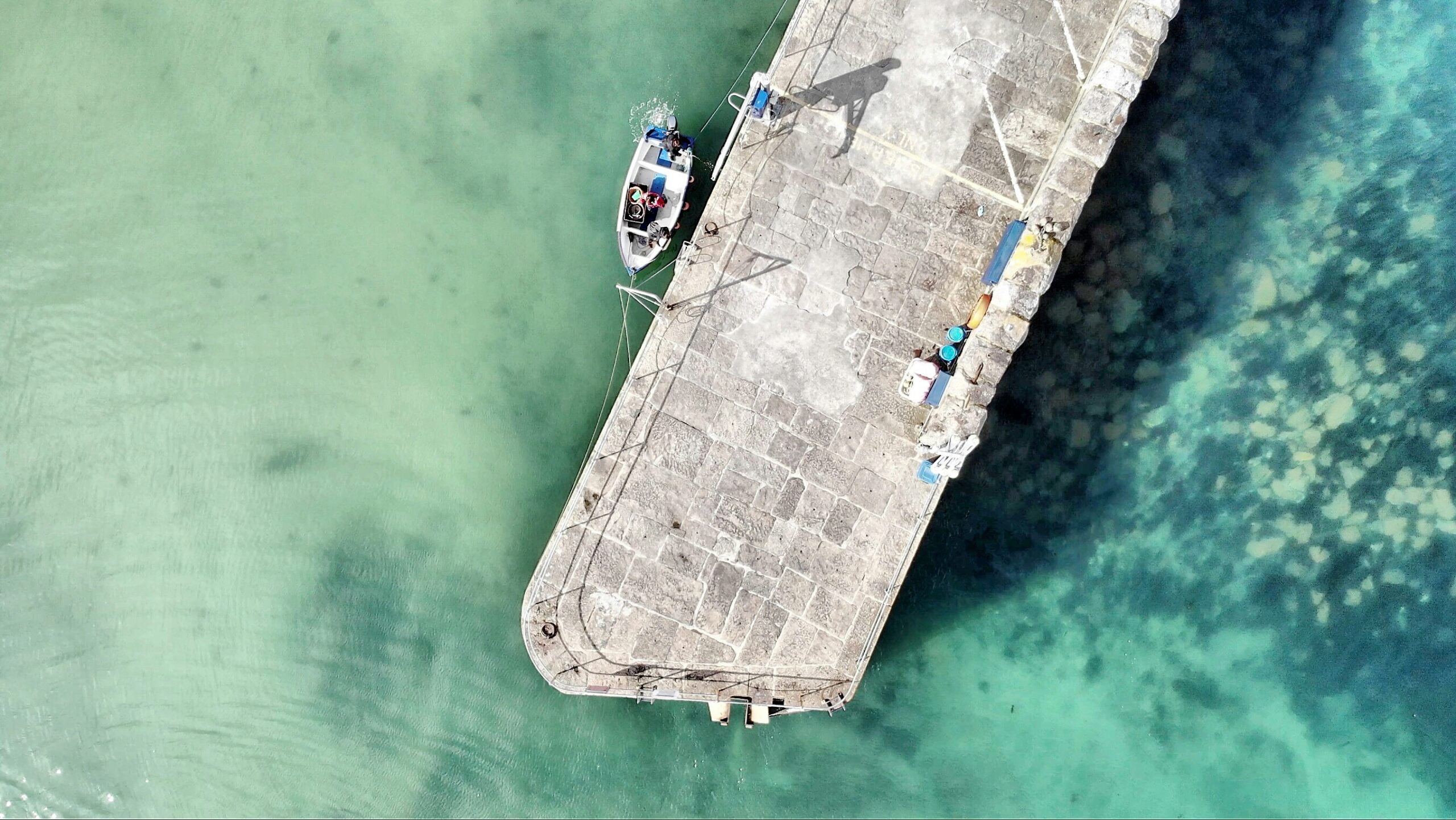 escalation-in-the-south-china-sea-chinese-vessels-collide-amidst-confrontation-with-philippine-patrol-boats