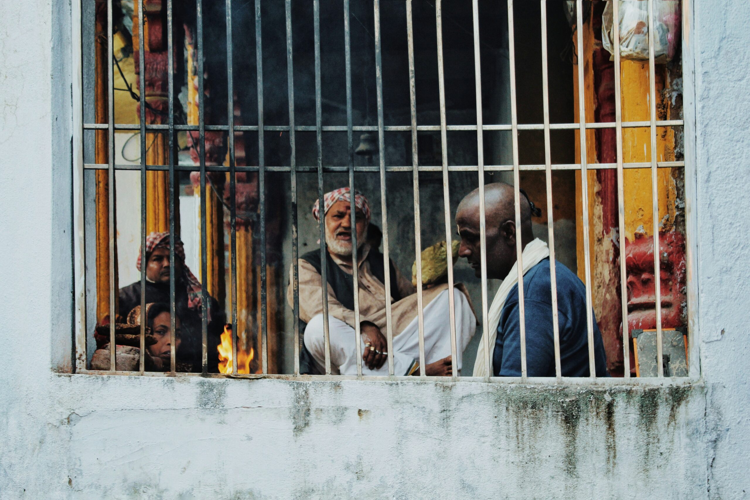 india-bans-book-on-kashmir-censorship-amidst-political-tensions