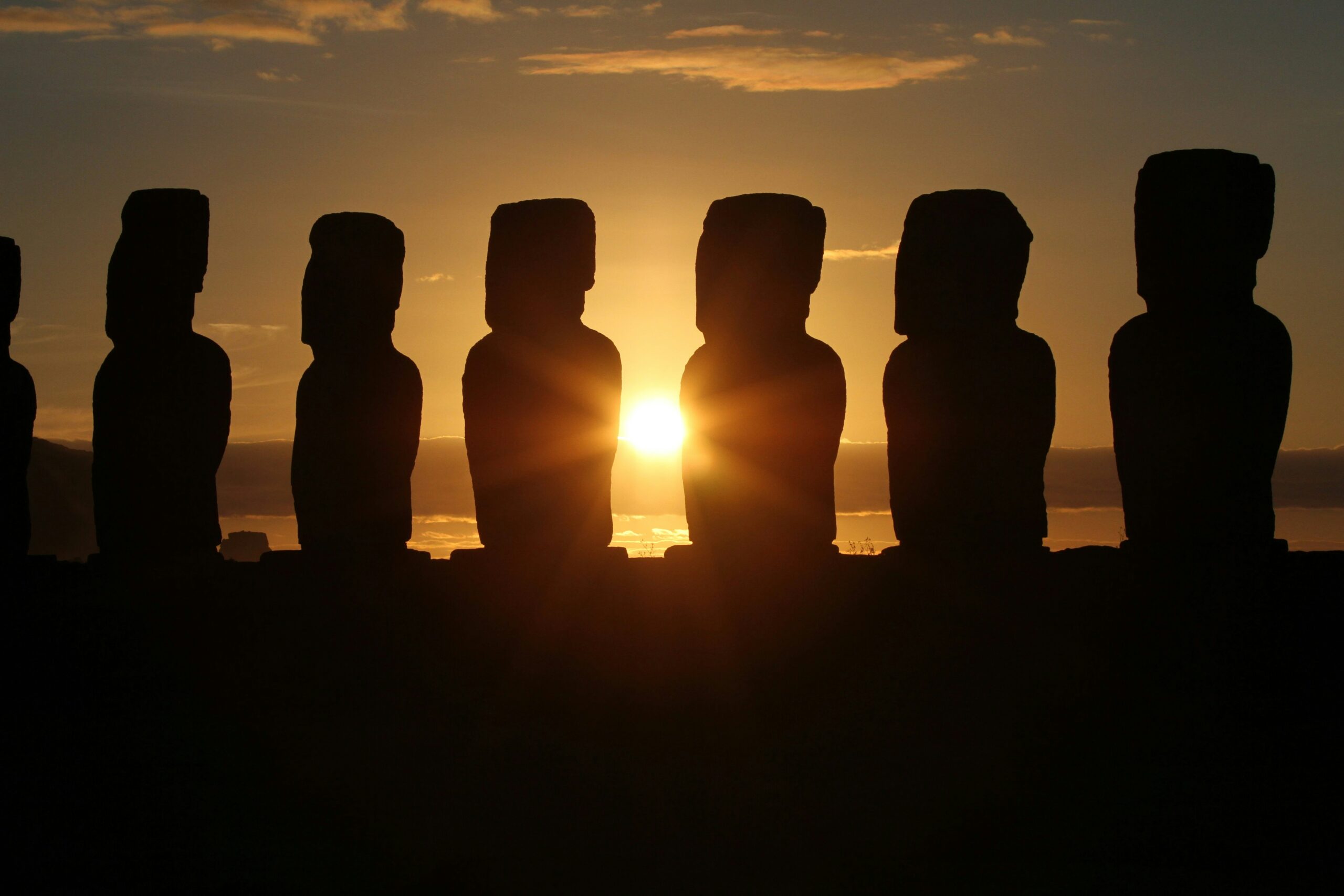 easter-islands-iconic-statues-face-severe-threat-from-rising-sea-levels-by-2080