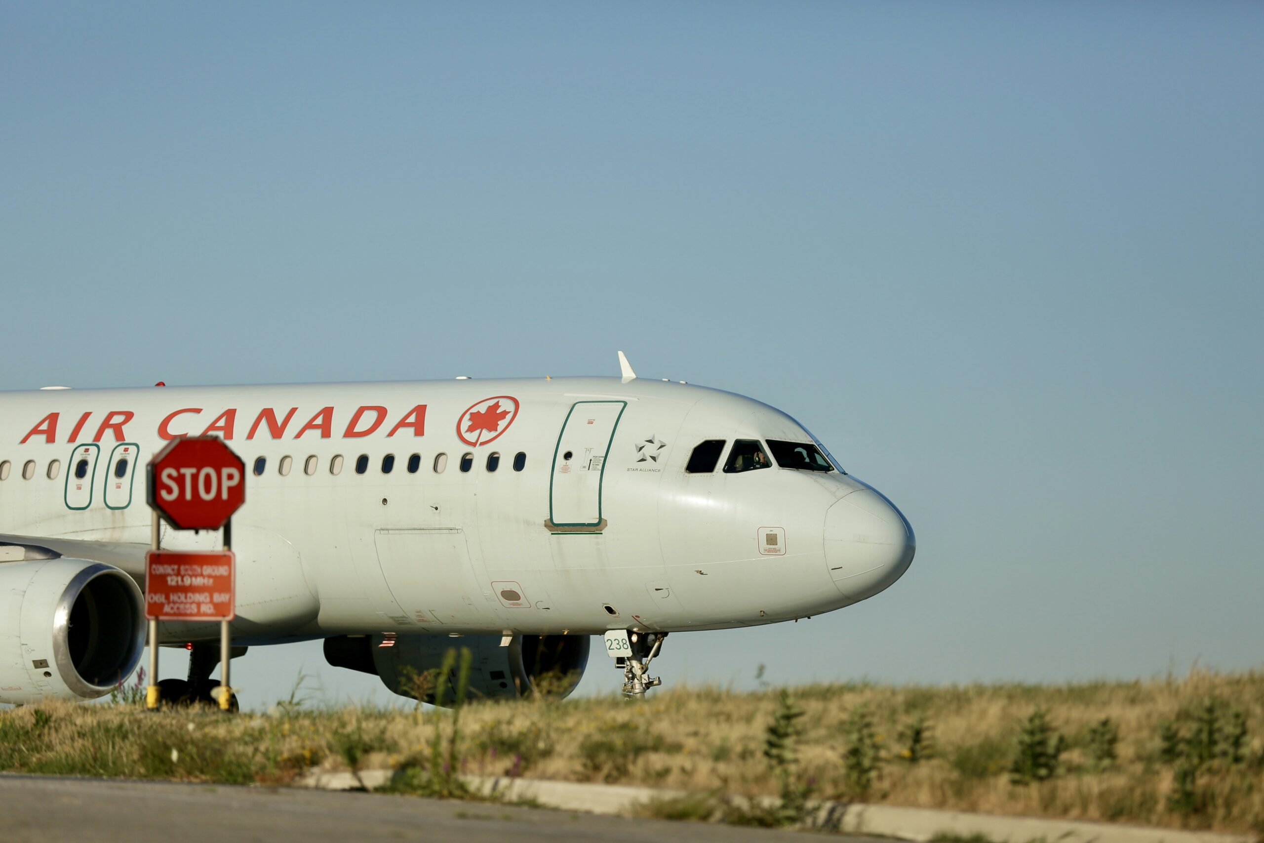 air-canada-cancels-flights-amid-impending-strike-affecting-130000-daily-passengers