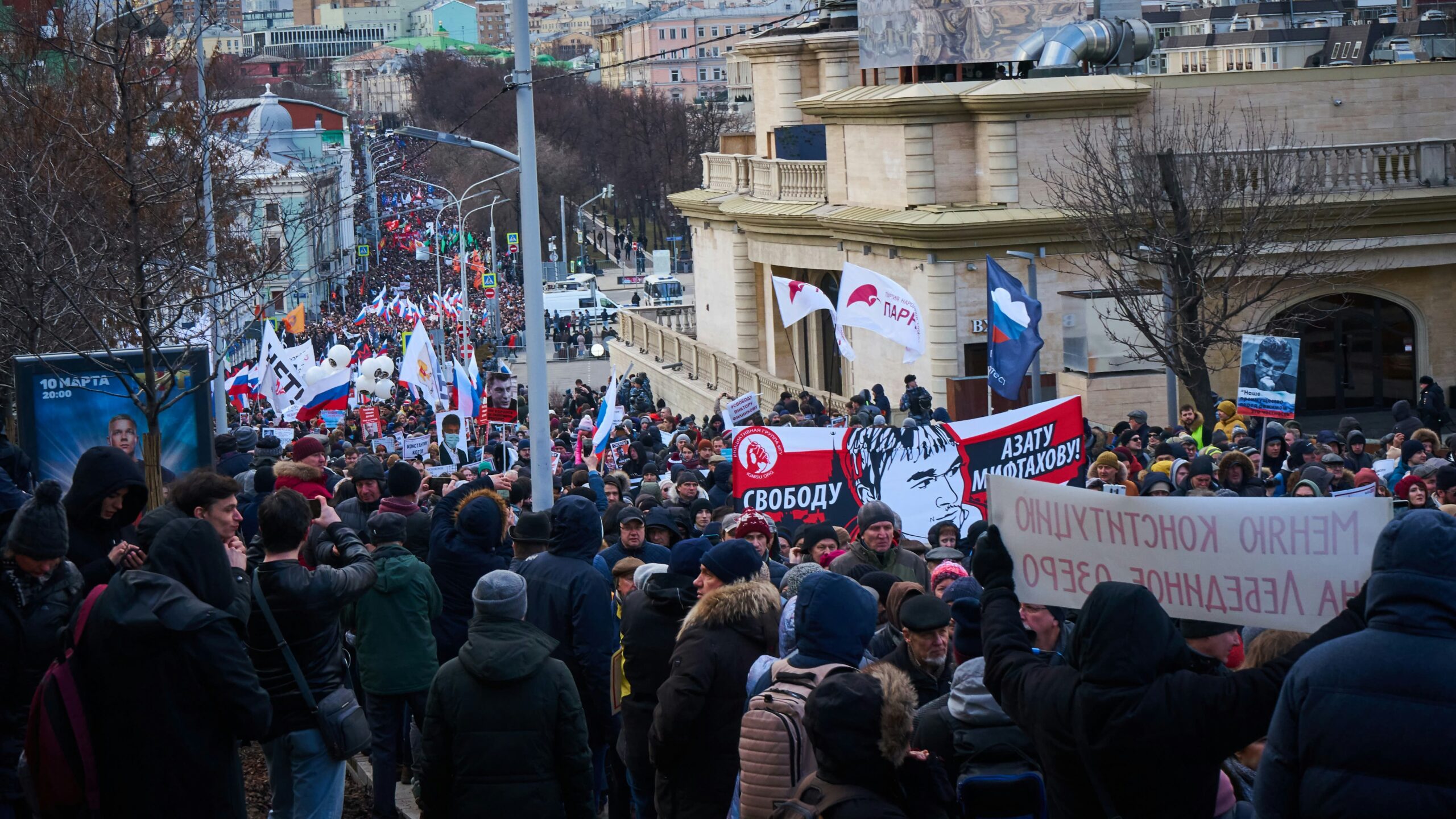escalating-protests-in-serbia-demand-early-elections-amid-allegations-of-corruption