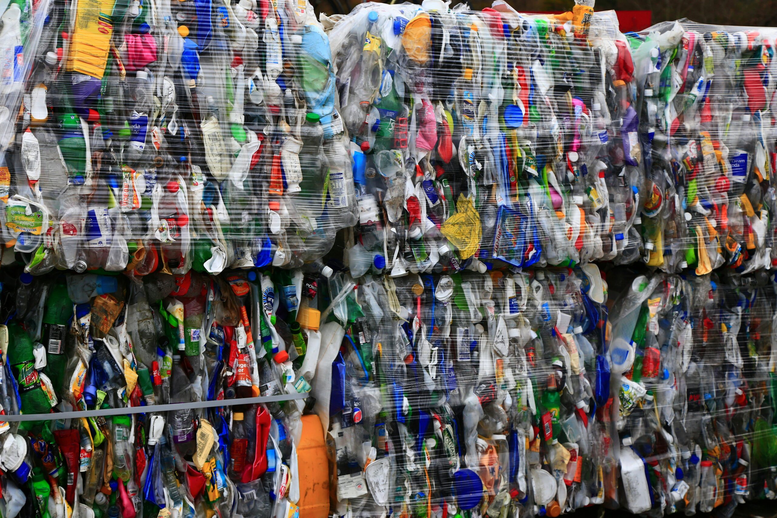global-efforts-to-forge-plastic-pollution-treaty-stalled-in-geneva