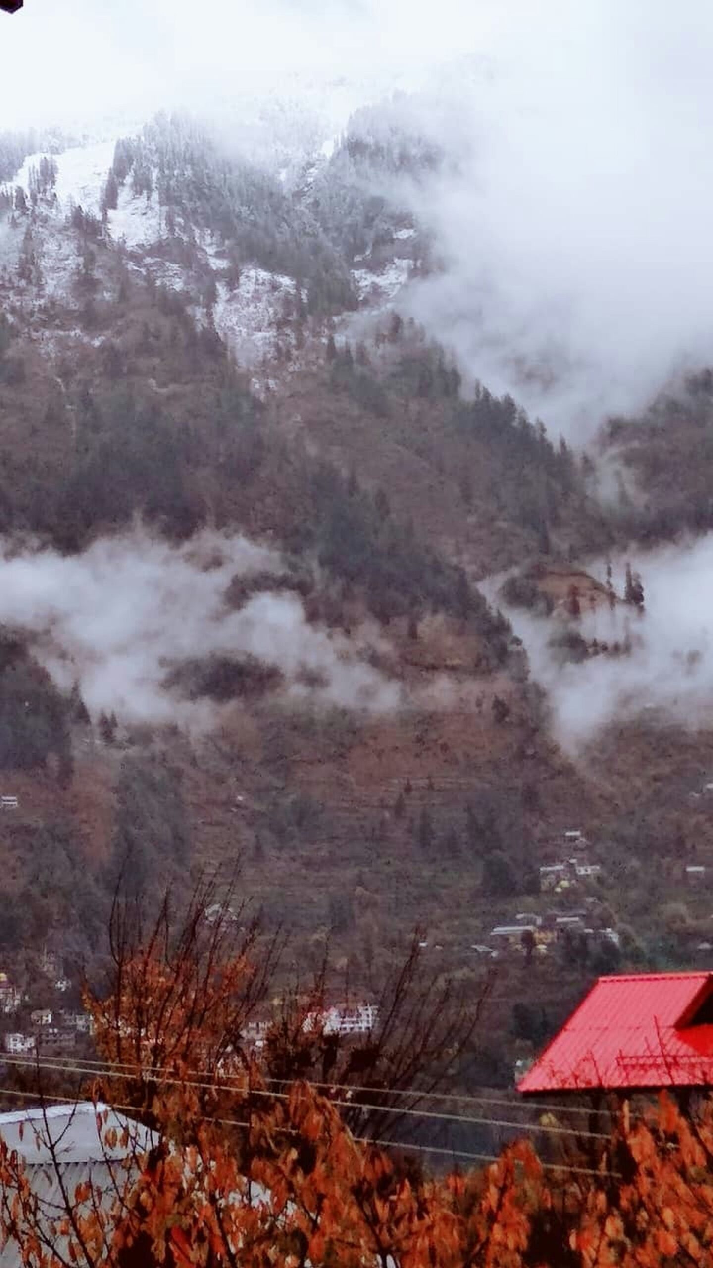 urgent-rescue-operations-underway-after-catastrophic-cloudburst-in-kashmir-claims-60-lives