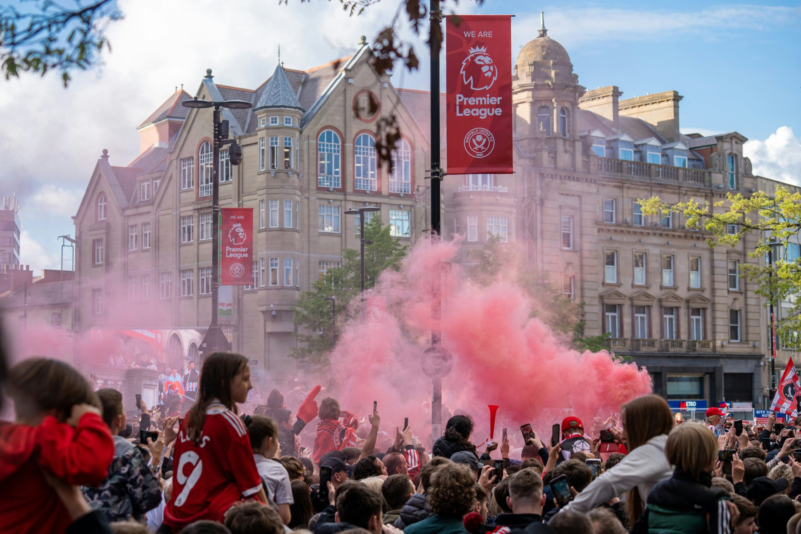 alexander-isak-at-crossroads-control-over-newcastle-future-amidst-liverpool-interest