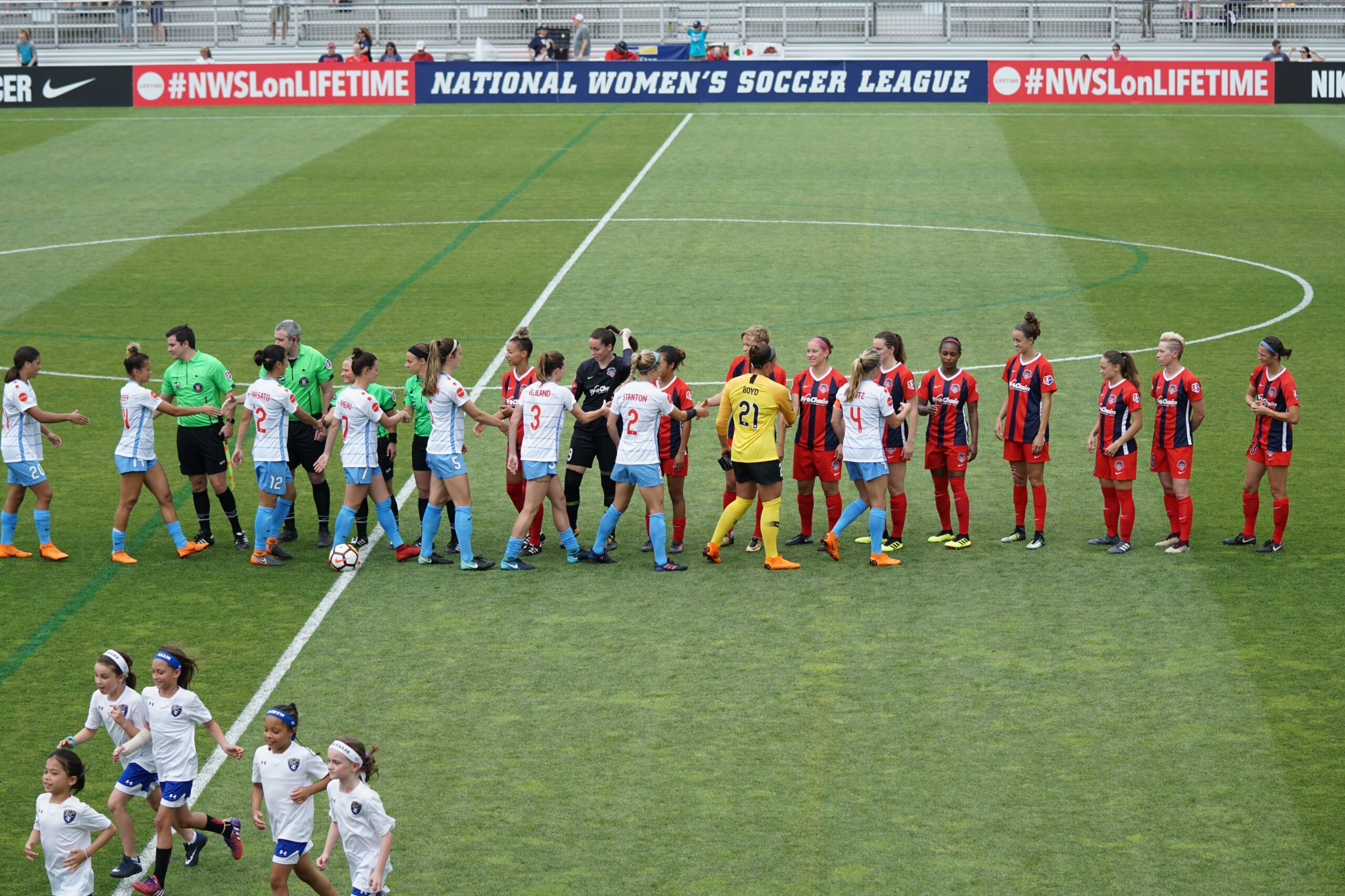 real-madrid-vs-osasuna-strategic-kickoff-in-la-liga-showdown