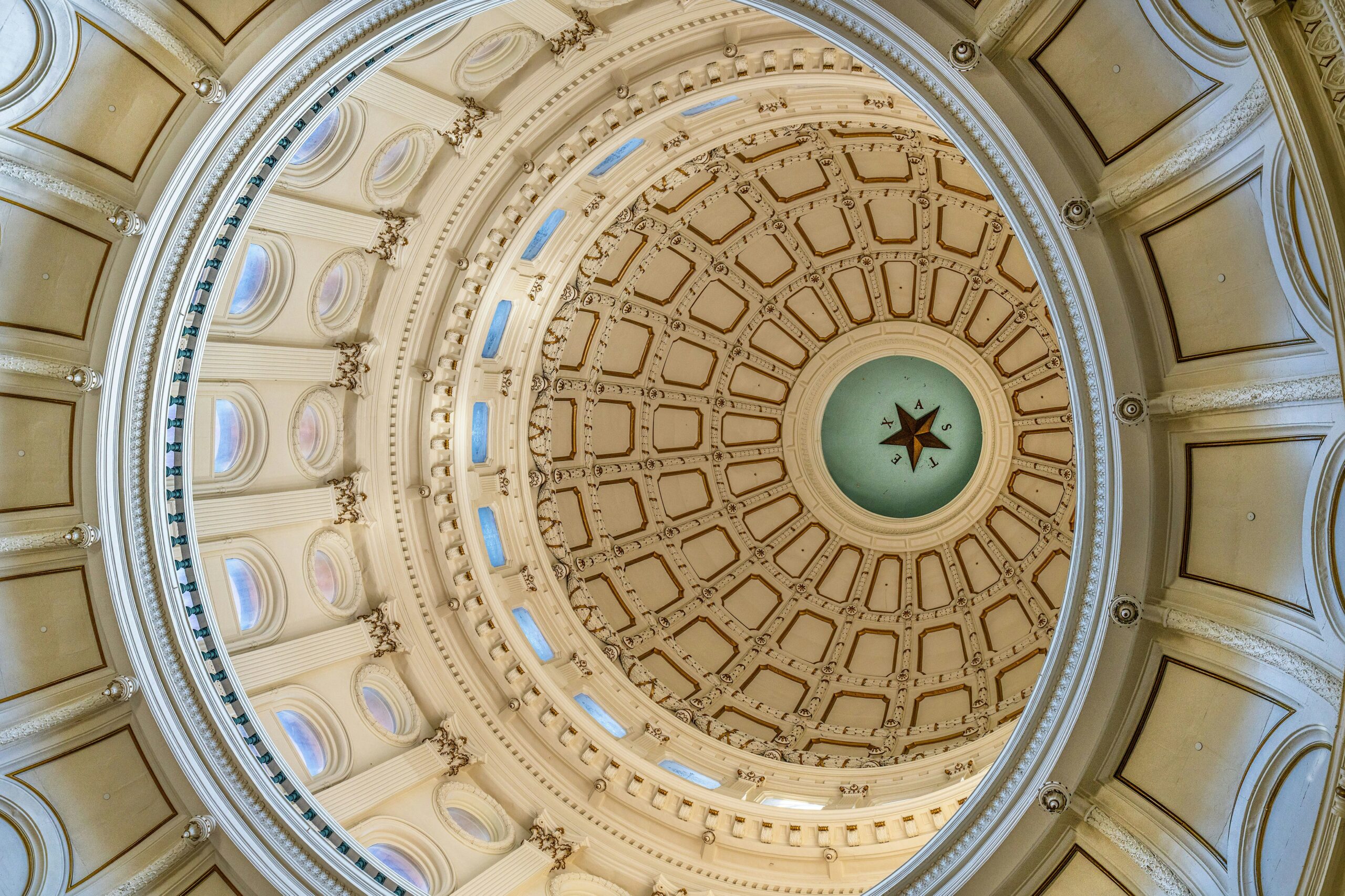 texas-democrats-end-walkout-thwart-gops-redistricting-plans-amid-national-battle-over-congressional-maps