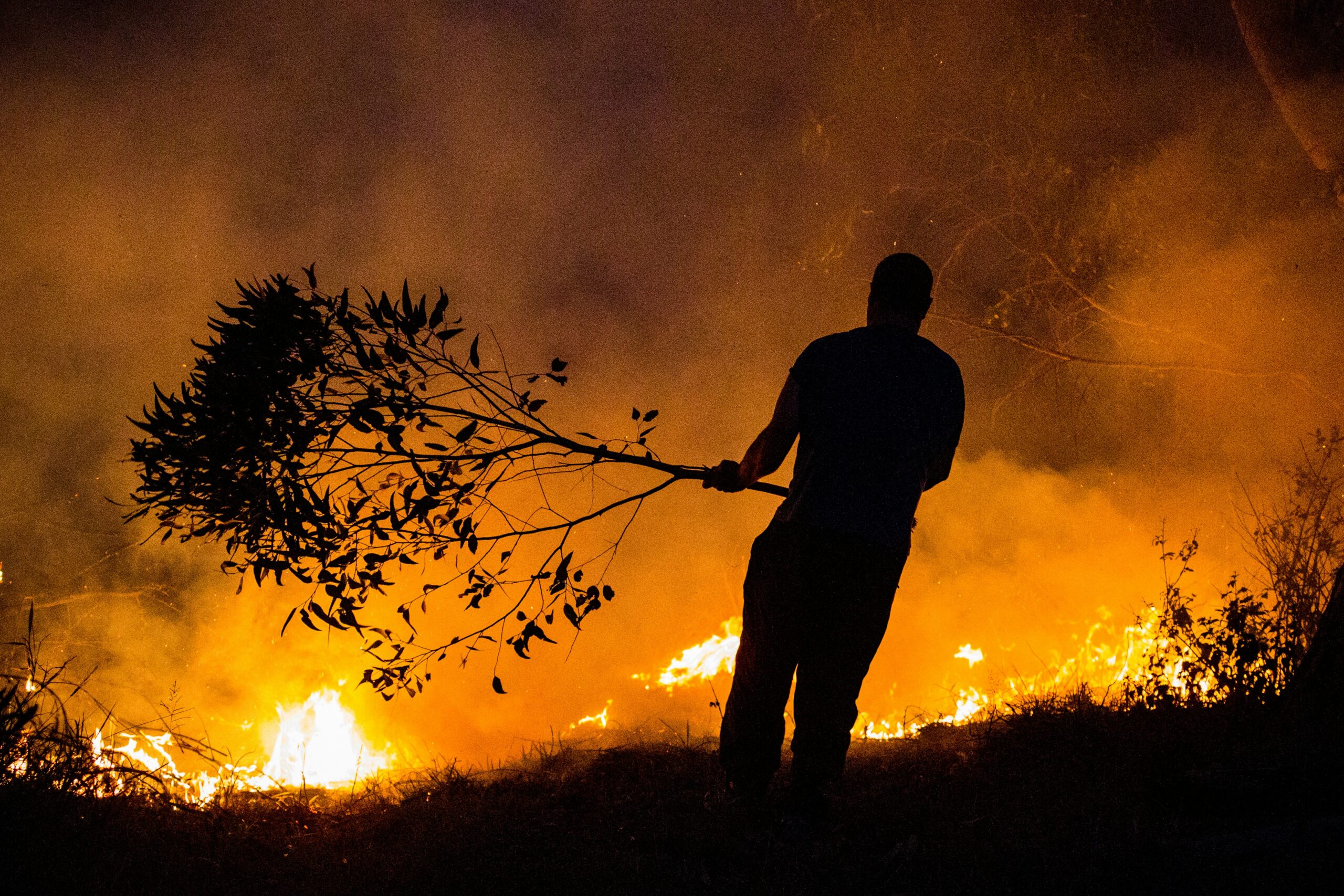 unprecedented-wildfires-engulf-spain-and-portugal-prompting-massive-evacuations