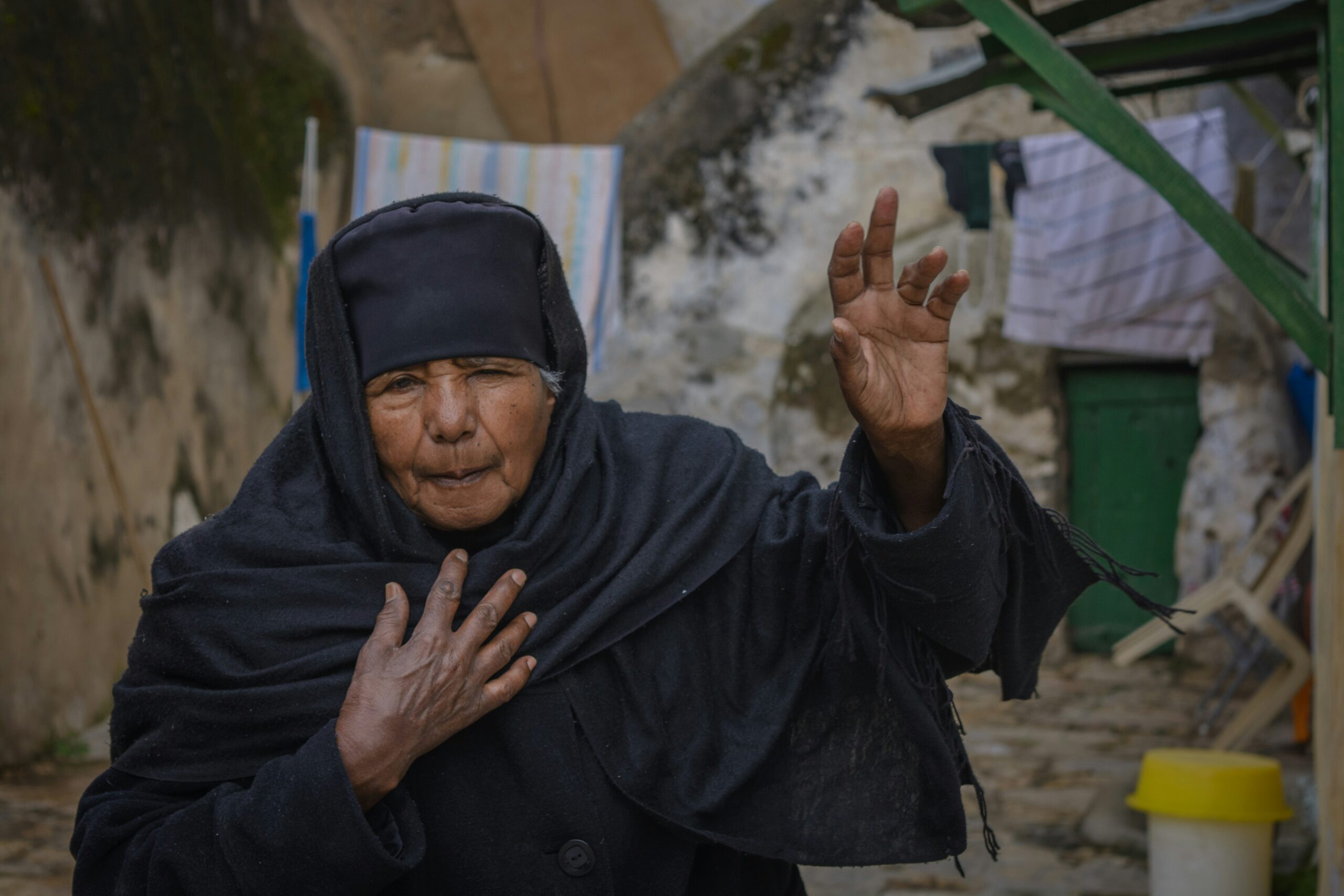 miraculous-survival-palestinian-woman-pulled-from-rubble-after-israeli-strike-in-gaza