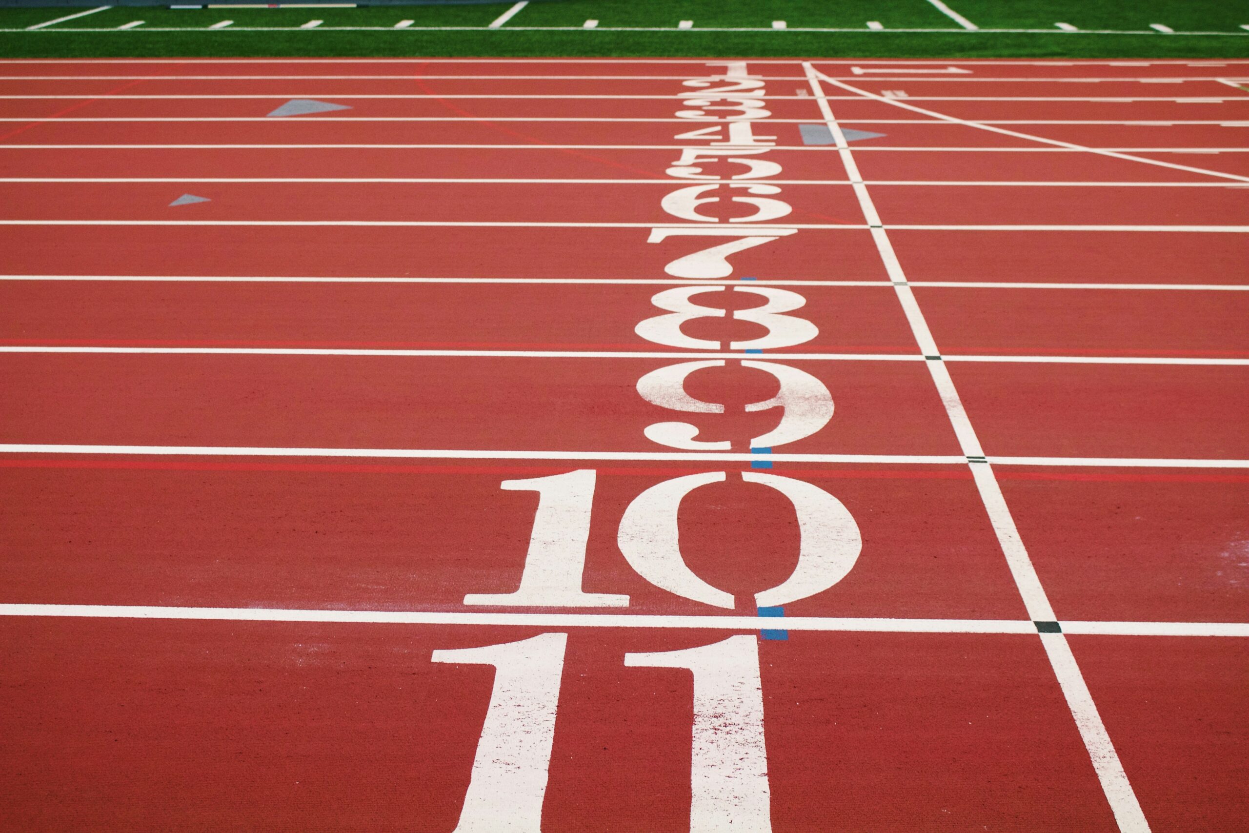 us-sets-world-record-in-4x100m-relay-at-world-athletics-relays