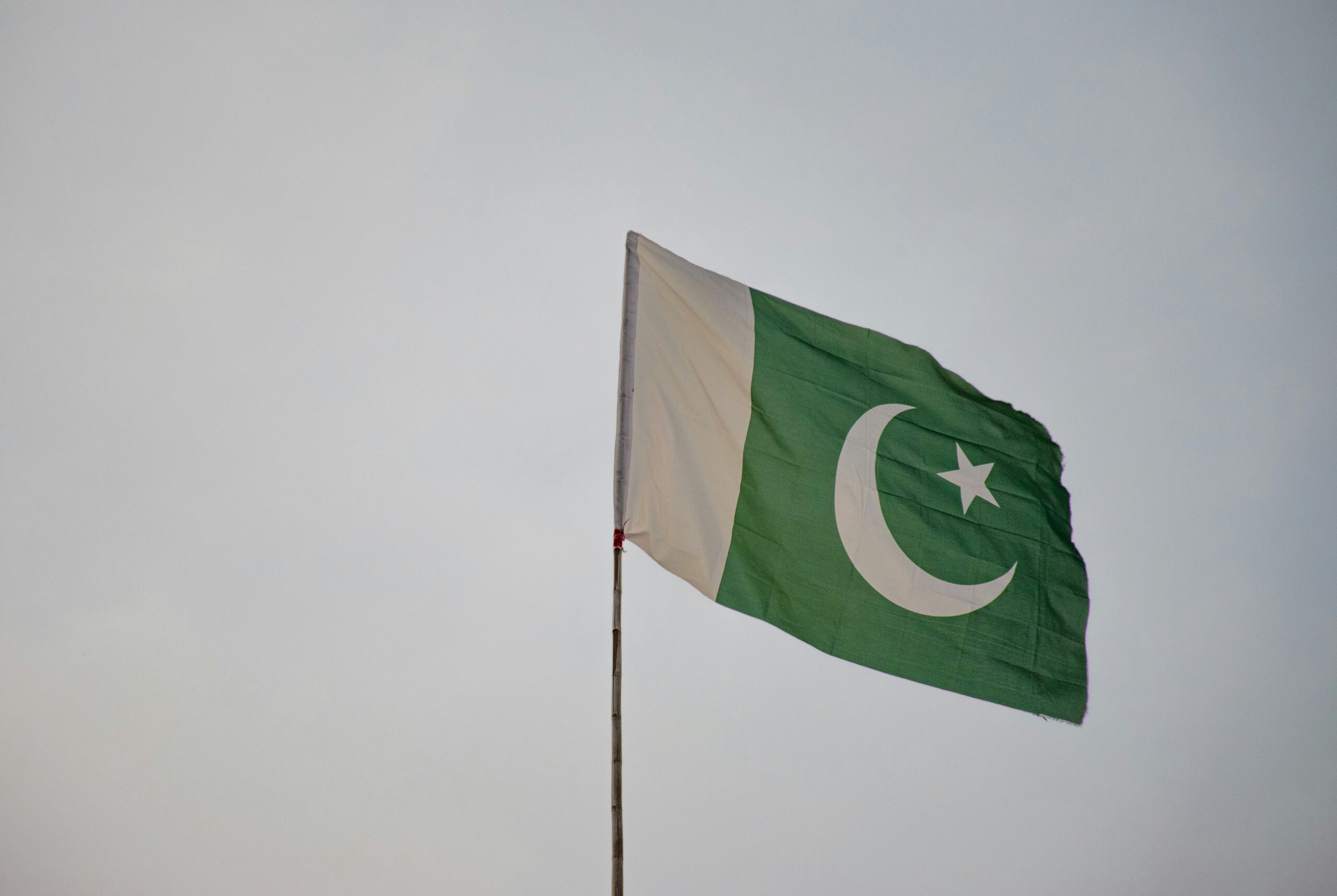 pakistan-protests-erupt-after-imran-khan-arrest-political-tensions-rise