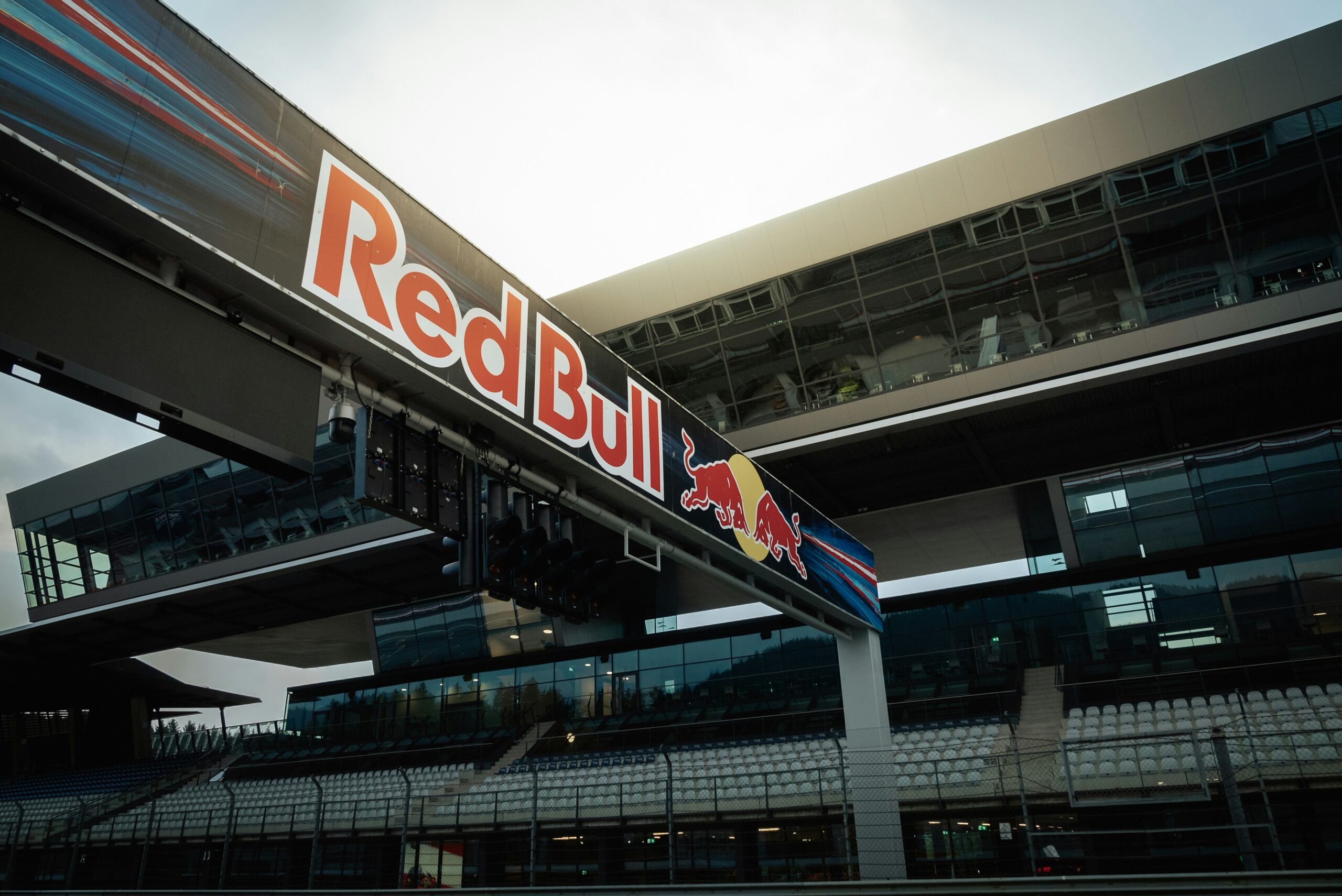 fia-investigates-red-bull-racing-principal-christian-horner-amid-misconduct-allegations