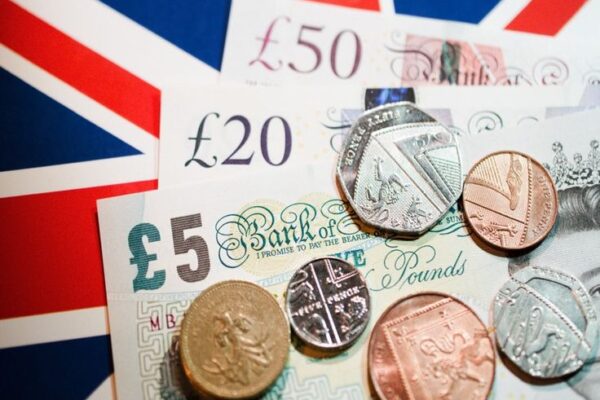 UK economy sluggish growth