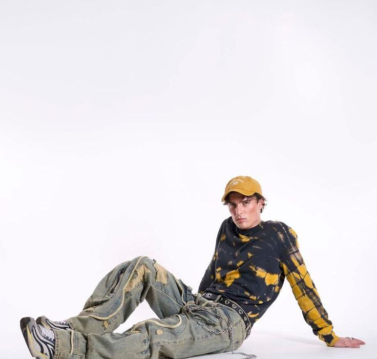 Baggy Jeans Street Style